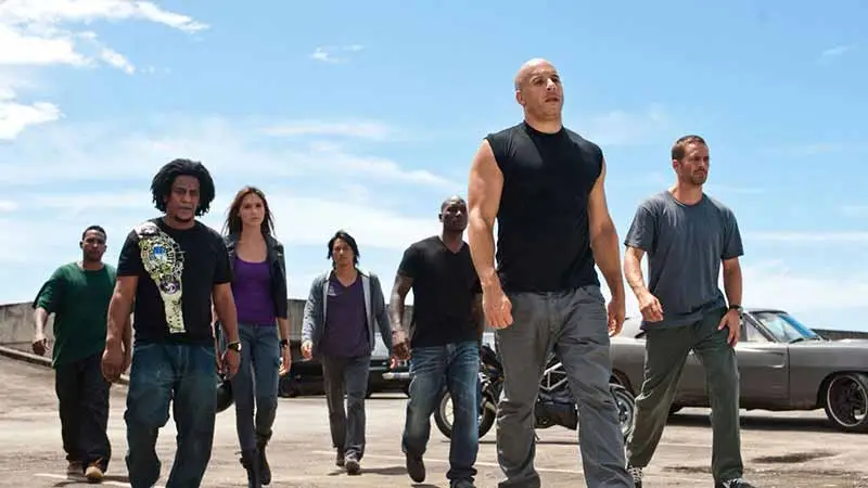 รีวิวหนัง Fast Five (2011) เร็ว…แรงทะลุนรก 5