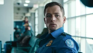 รีวิวหนัง Carry-On (2024) สัมภาระอันตราย